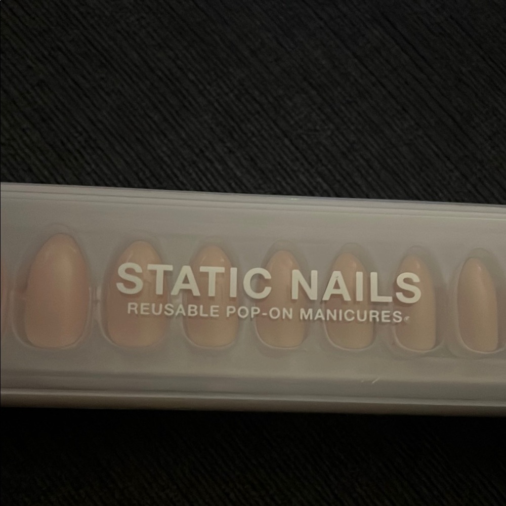 Static Nails Reusable Pop-On Manicures